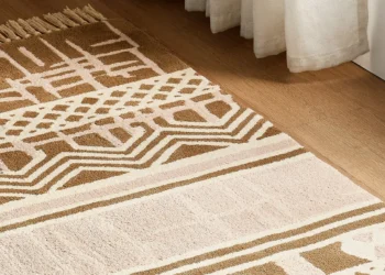 Bohemian Hand-Woven Wool Runner Rug Review: Tribal Geometric Hallway Runner  Subtitle: