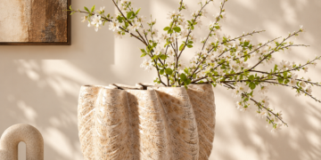 Gigas Ceramic Vase Review: Sculptural Ocean-Inspired Centerpiece
